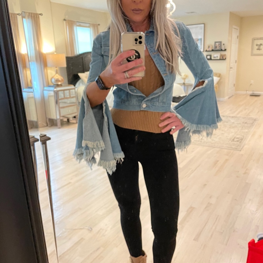 Jacket - Picture 4 of 7